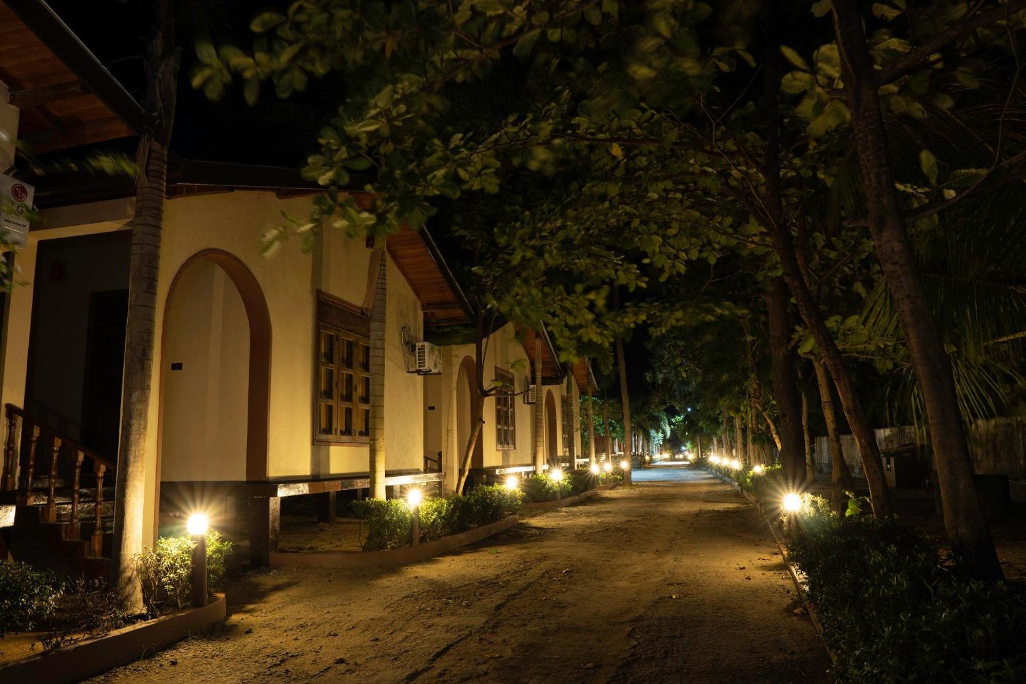 Balaji Ocean View Hotel Arugam Bay Exterior foto